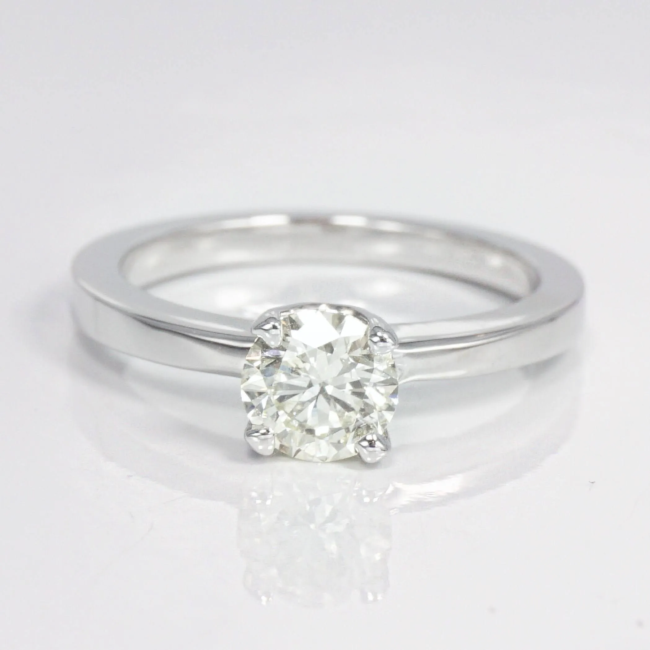 0.35-1.50 CT Round Cut Diamonds - Solitaire Ring