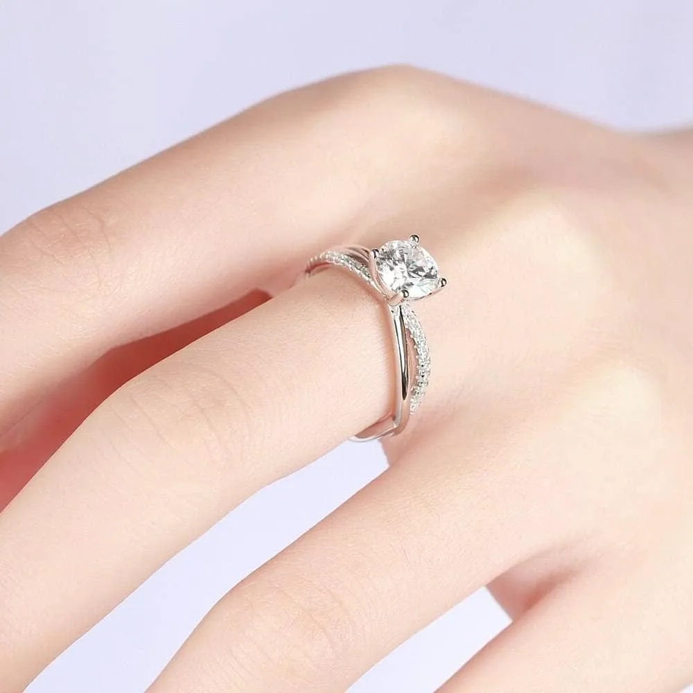 1.0 Ct Round Cut Diamond Halo Twist Band Engagement Ring