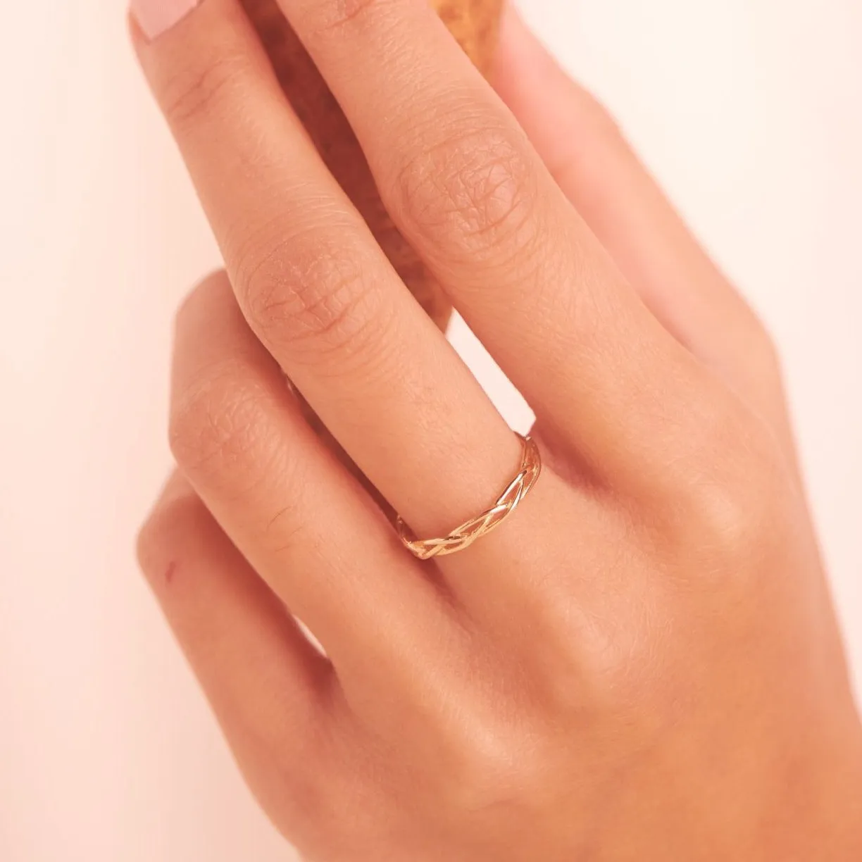 10k Solid Gold Twist Ring