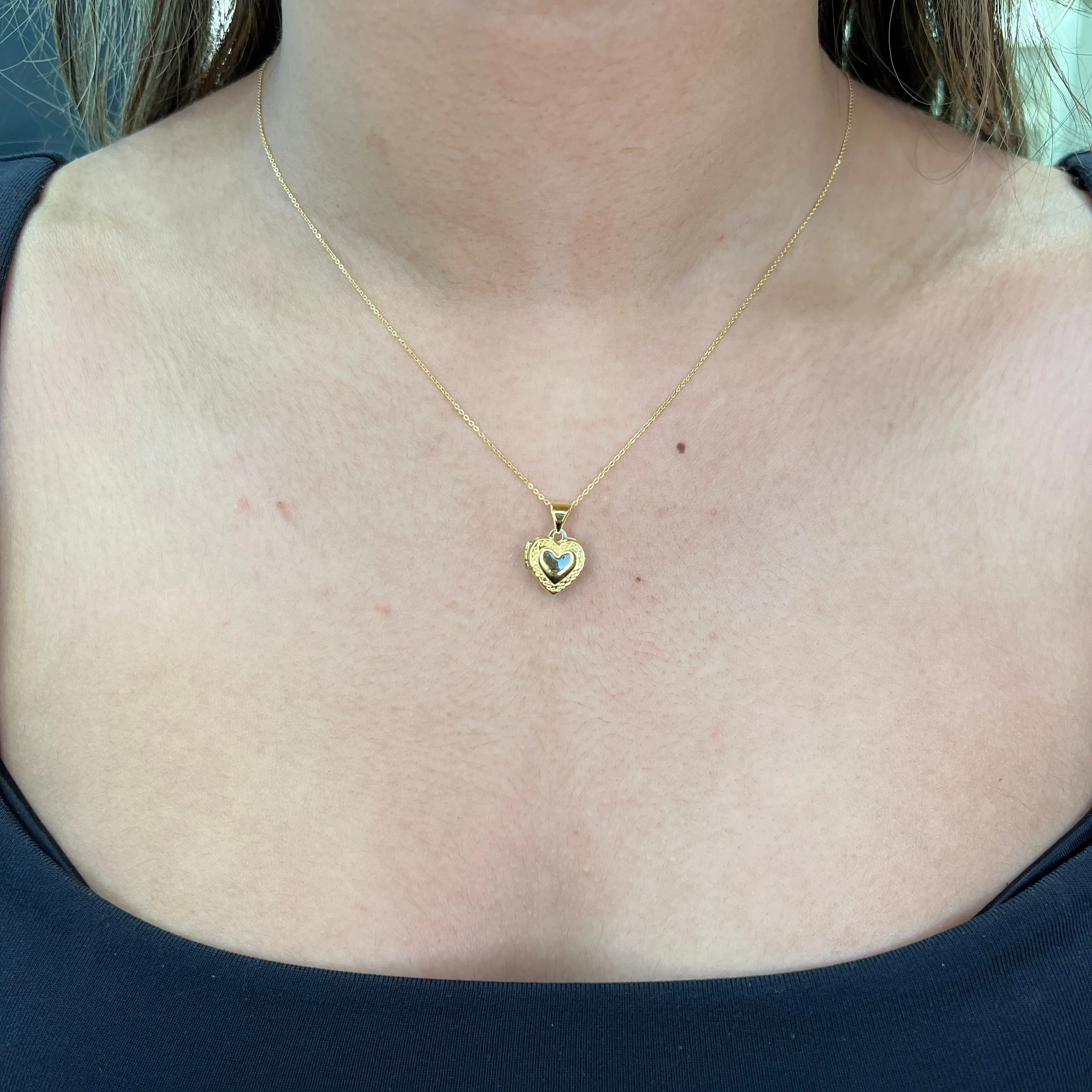 10K Yellow Gold Baby Heart Locket