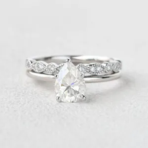 1.3ct Pear Shaped Moissanite Solitaire Ring Set 2pcs