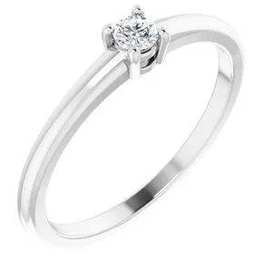 14K White 1/10 CTW Natural Diamond Ring