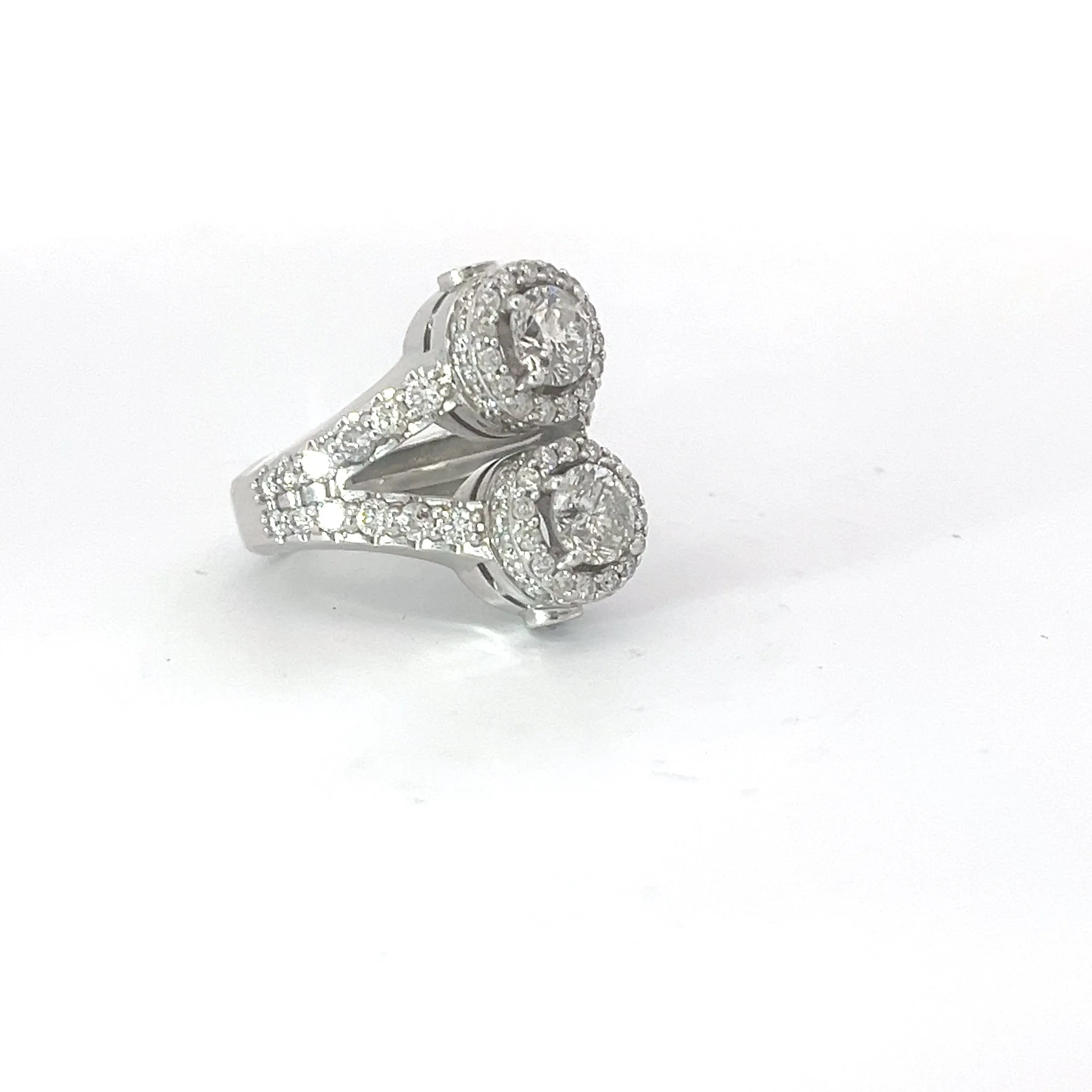 14k White Gold 1.40ct G SI1 Center Round Double Diamond and 1.52ct G SI1 Round Diamond Pave Fashion Ring