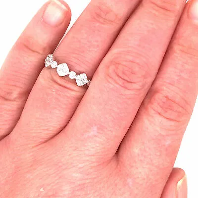 18K Diamond Cluster Band White Gold