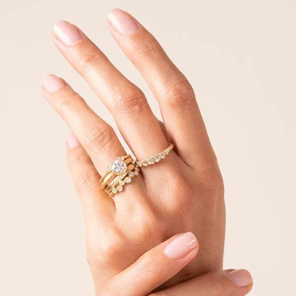 18K Gold Tapered Bezel-Set Ring Mount