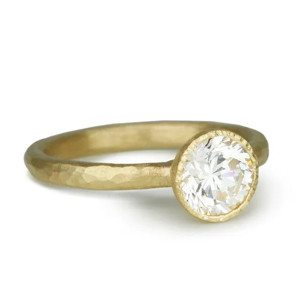 18K Gold Tapered Bezel-Set Ring Mount