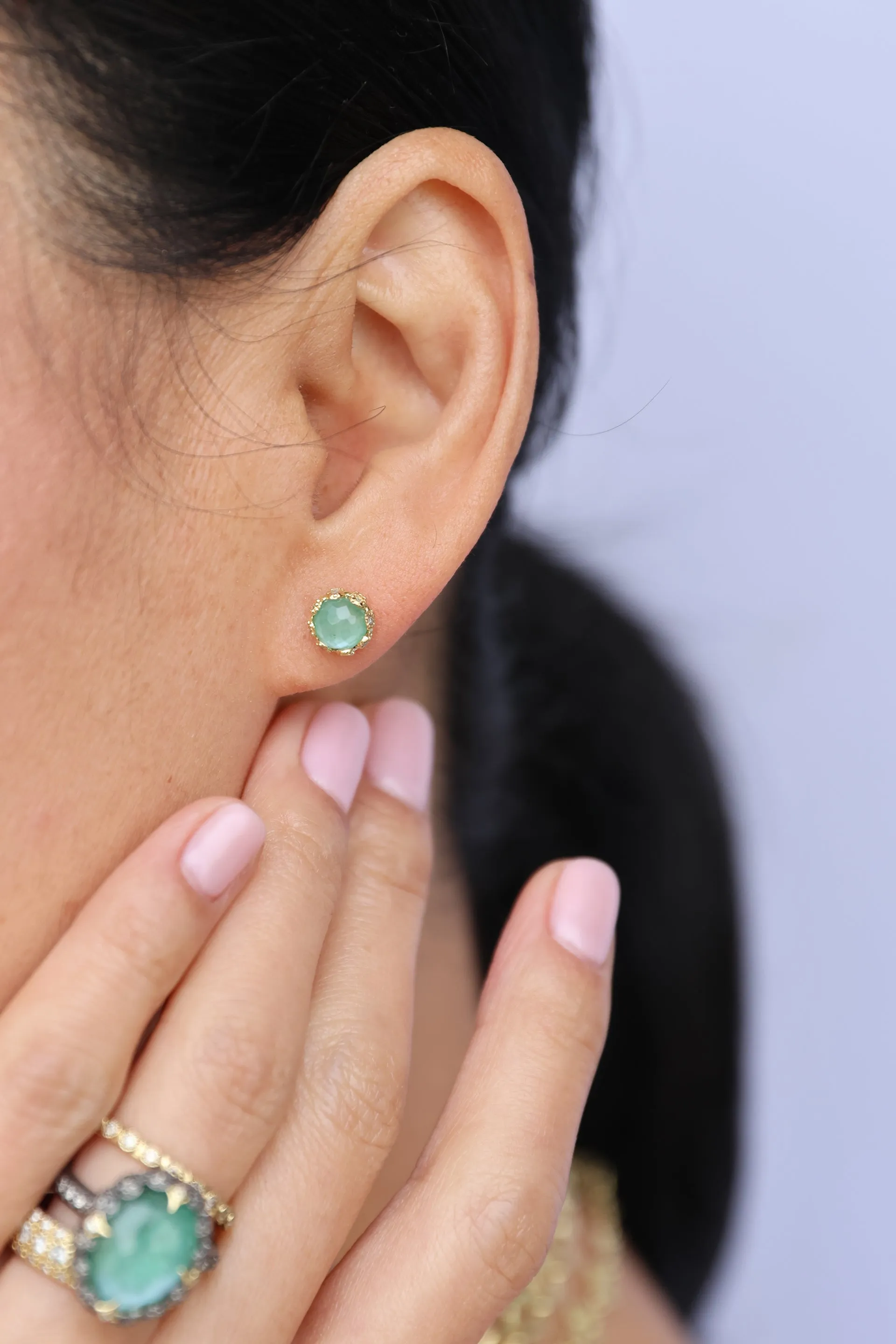 6X6MM EMERALD STUD EARRINGS
