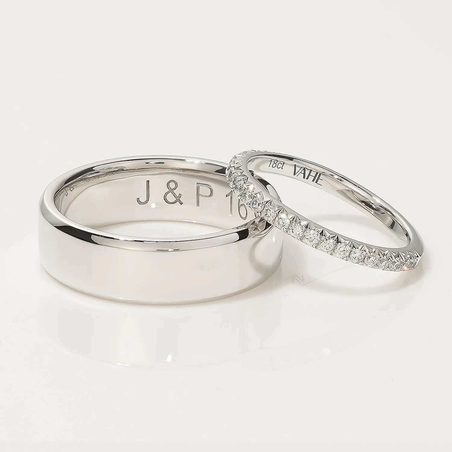 ADRIANA | French Pavé Diamond Ring in White Gold (0.19ct tw.)