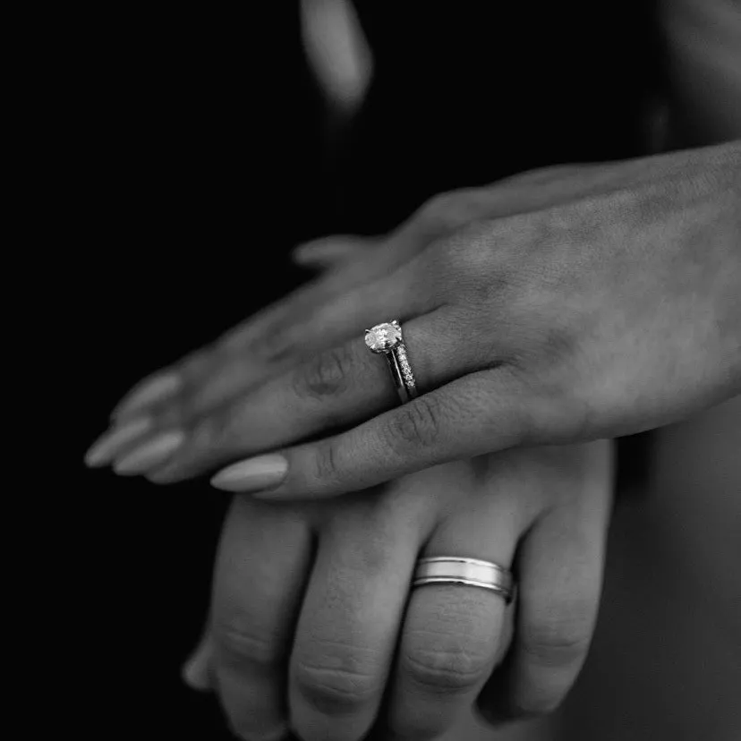 ADRIANA | French Pavé Diamond Ring in White Gold (0.19ct tw.)