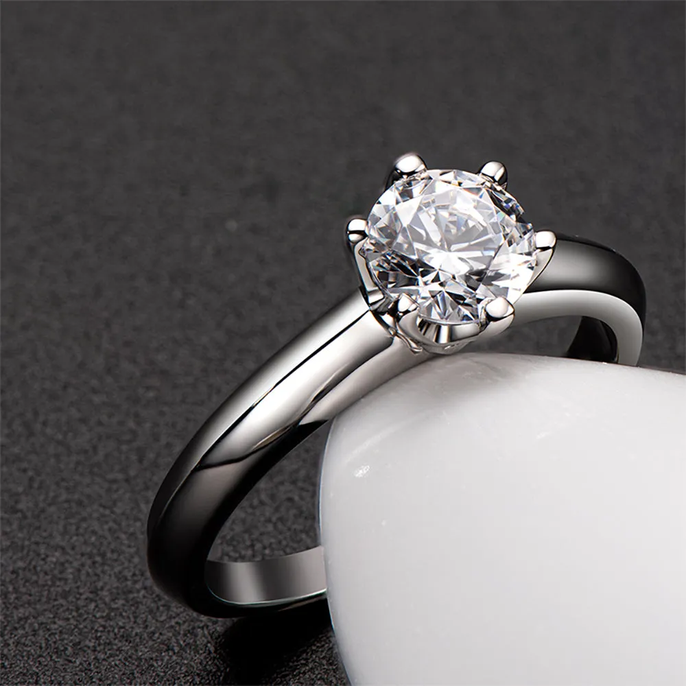 Ainuoshi Round Cut Moissanite Ring