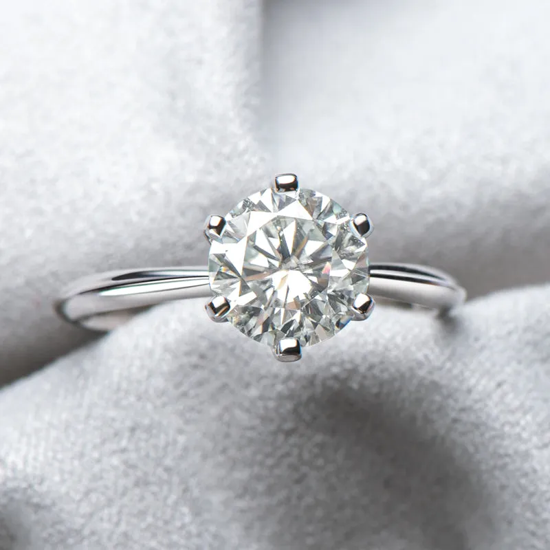Ainuoshi Round Cut Moissanite Ring