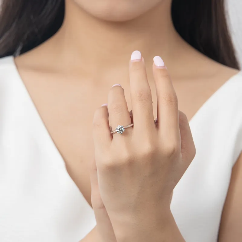 Ainuoshi Round Cut Moissanite Ring