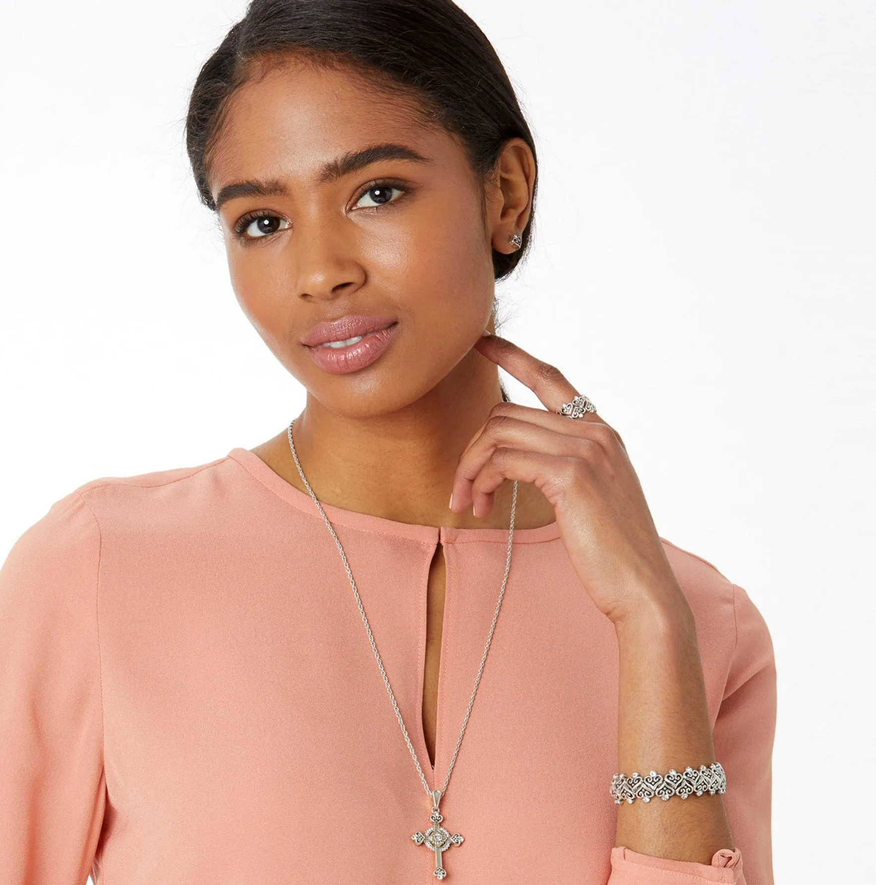 Alcazar Heart Small Cross Necklace