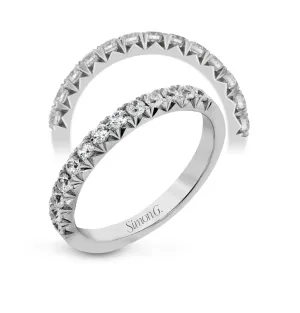 Anniversary Ring In 18k Gold With Diamonds