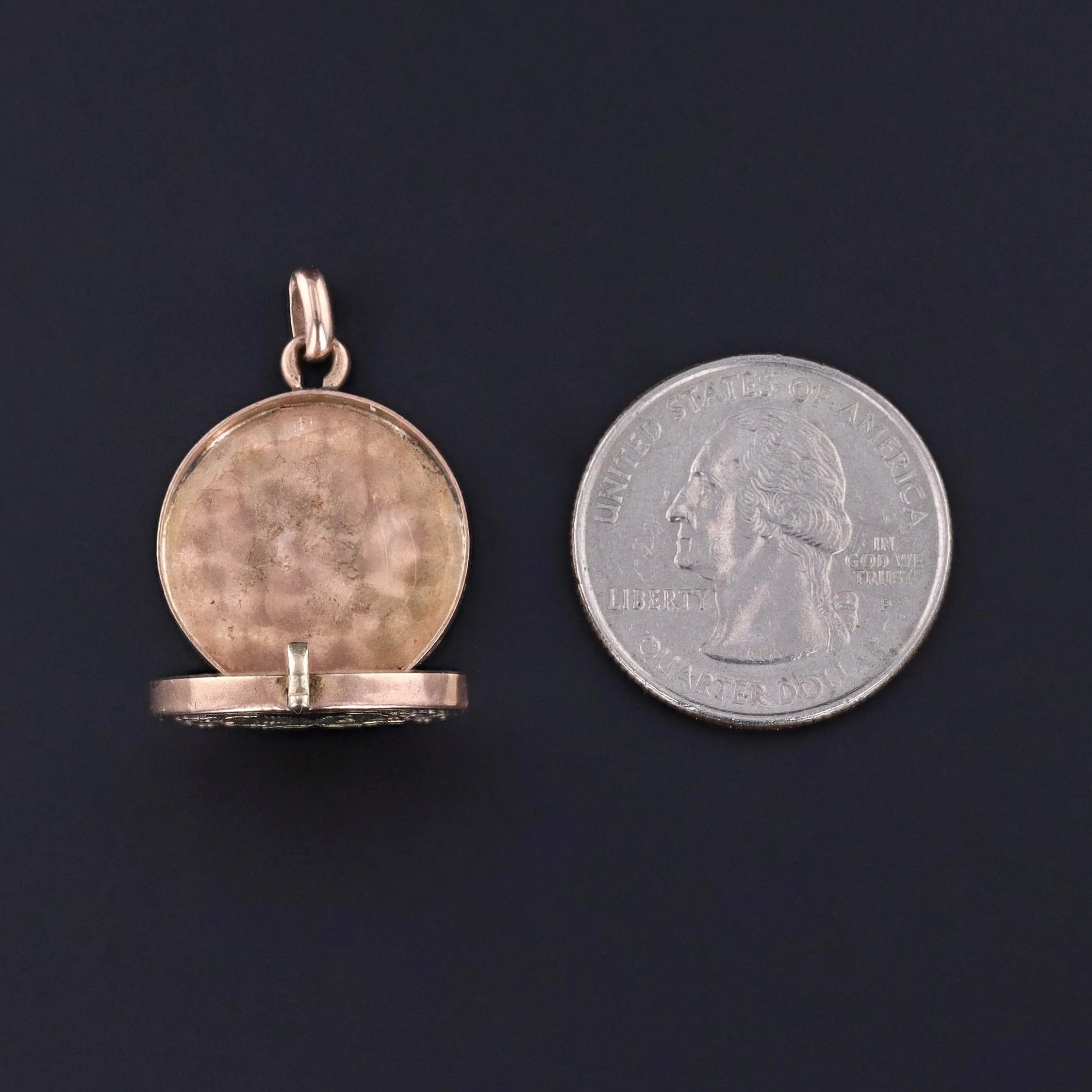 Antique Floral Locket of 9ct Gold