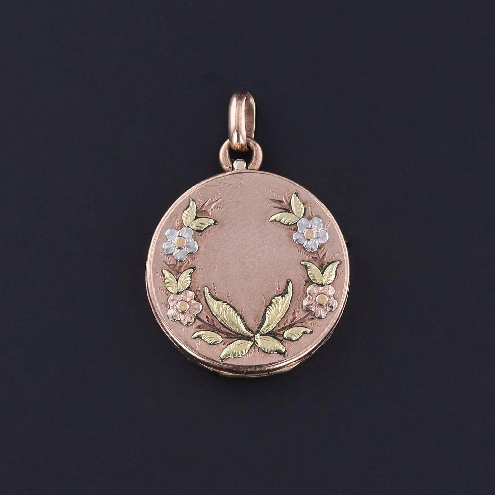 Antique Floral Locket of 9ct Gold