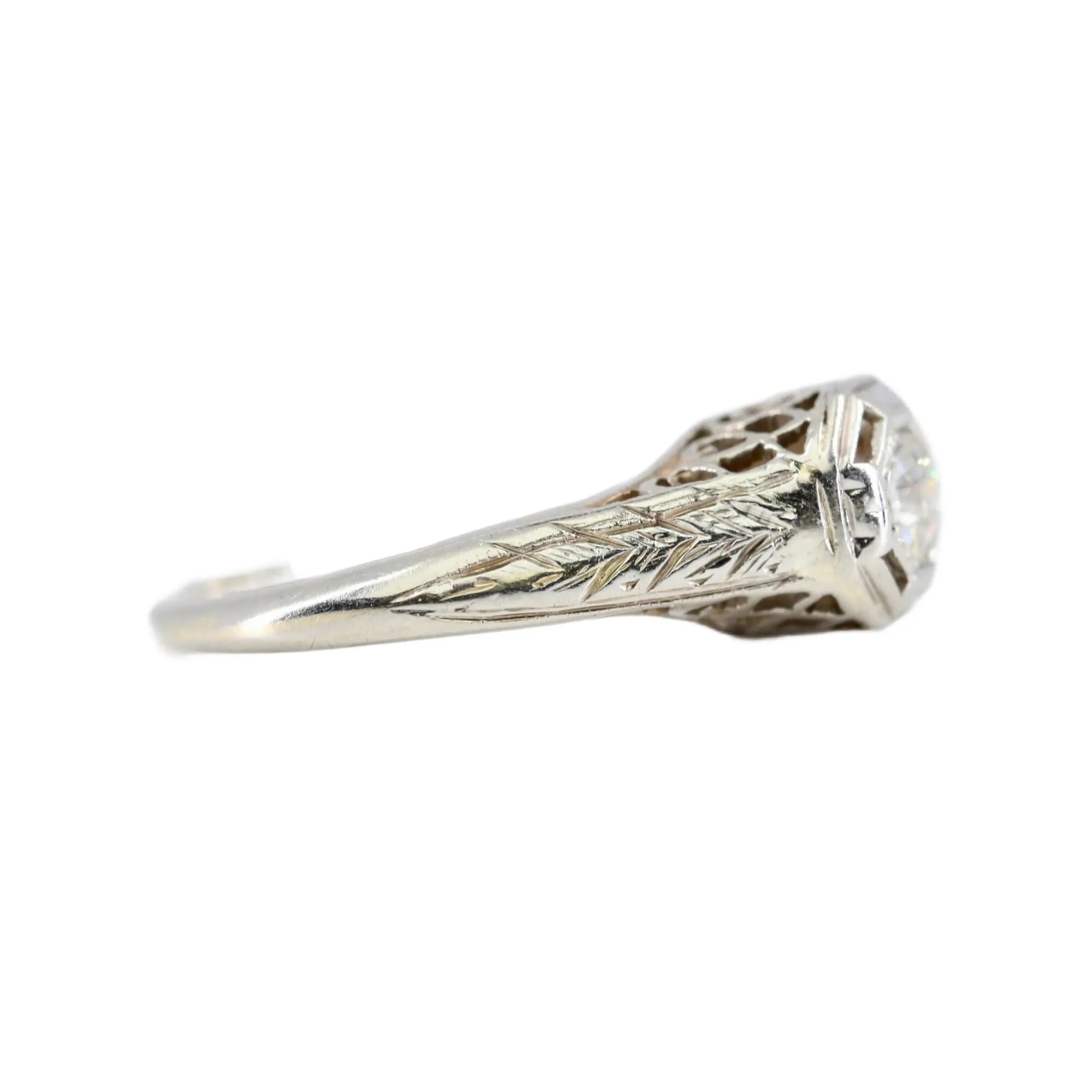 Art Deco 0.20 Carat Old European Cut Diamond Engagement Solitaire Ring in 18K Wh