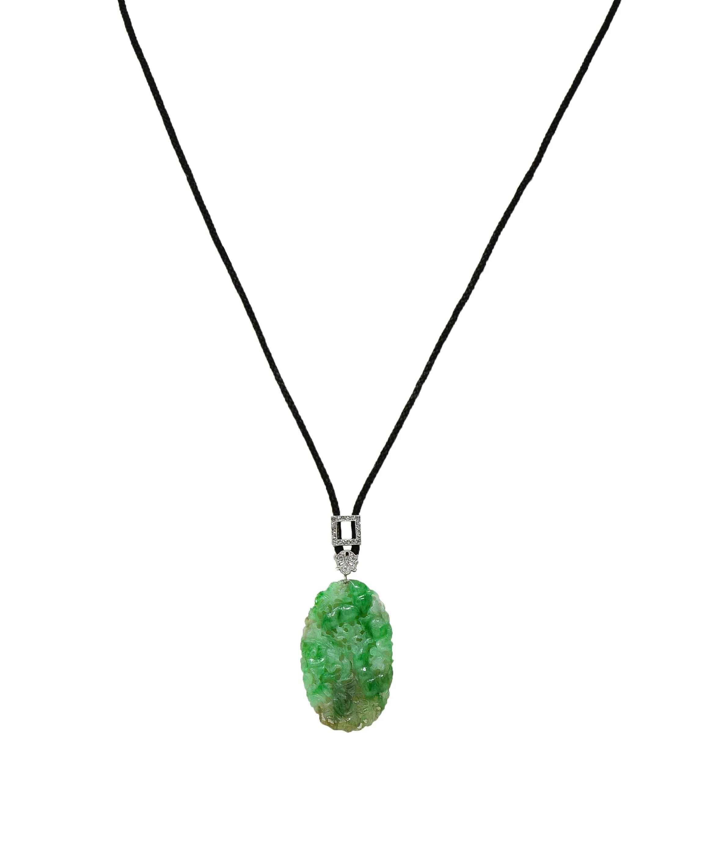 Art Deco Carved Jade Diamond Platinum Antique Sartuoir Slide Pendant Necklace