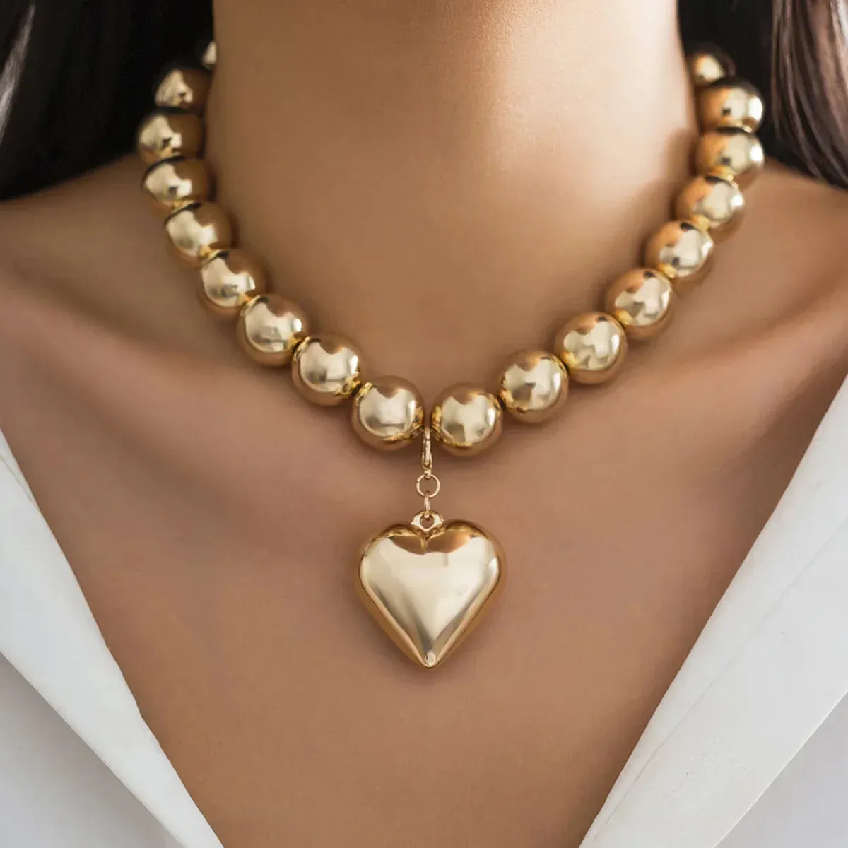 Ball Beaded Chain and Heart Pendant Necklace for Women Trendy Choker Collar on the Neck Fashion Jewelry