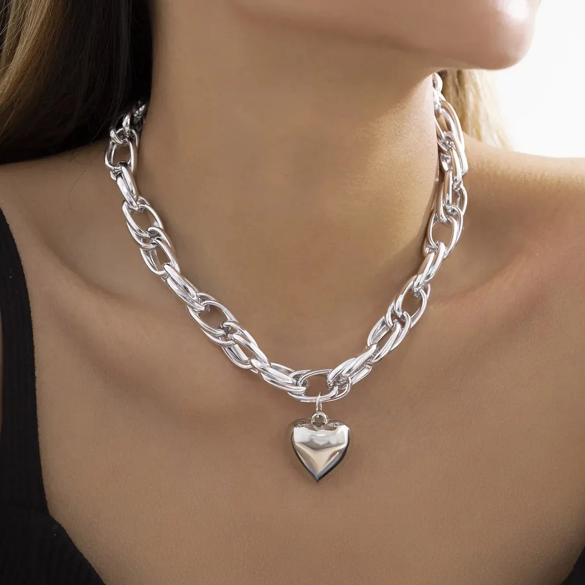 Ball Beaded Chain and Heart Pendant Necklace for Women Trendy Choker Collar on the Neck Fashion Jewelry