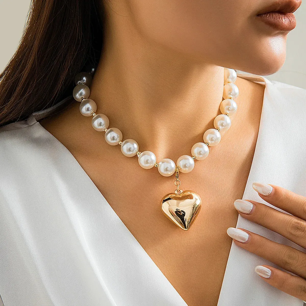 Ball Beaded Chain and Heart Pendant Necklace for Women Trendy Choker Collar on the Neck Fashion Jewelry