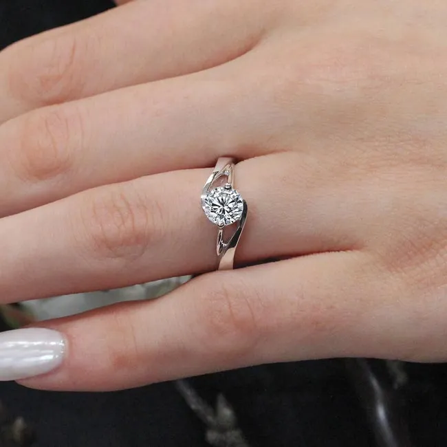 Barkev's Swirl Solitaire Diamond Engagement Ring