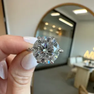 Danielle (4.5ct) Round Moissanite Ring ( ) Hidden Halo