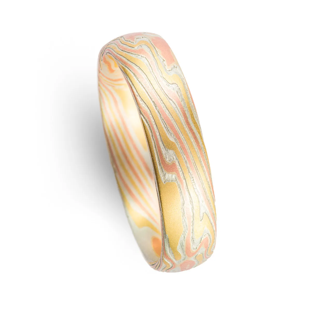 Dynamic 18kt Fire Palette Twist Pattern Ring