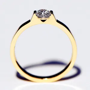 Elegant Bar Setting Lab-Grown Diamond Ring