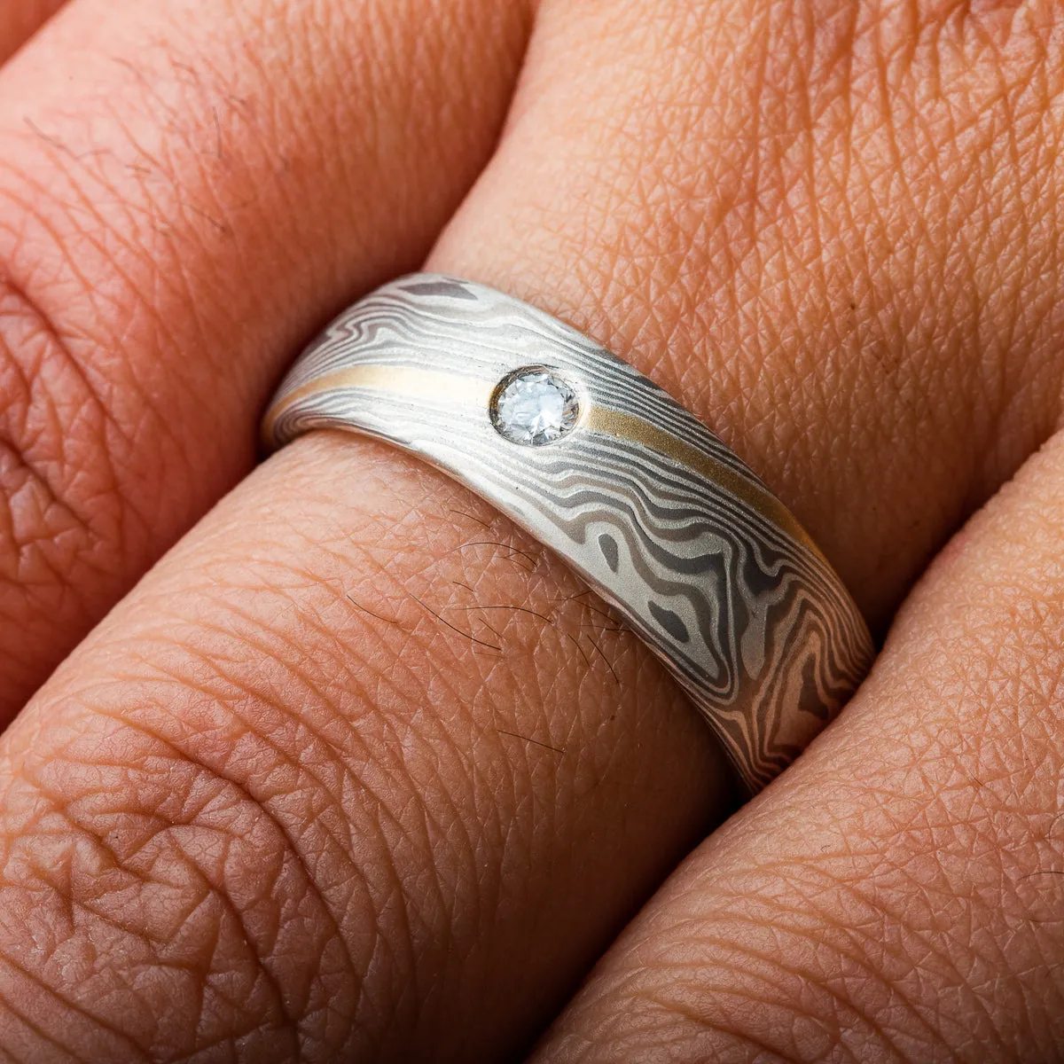 Elegant Mokume Wedding Band in Smoke Palette and Twist Pattern with Diamond