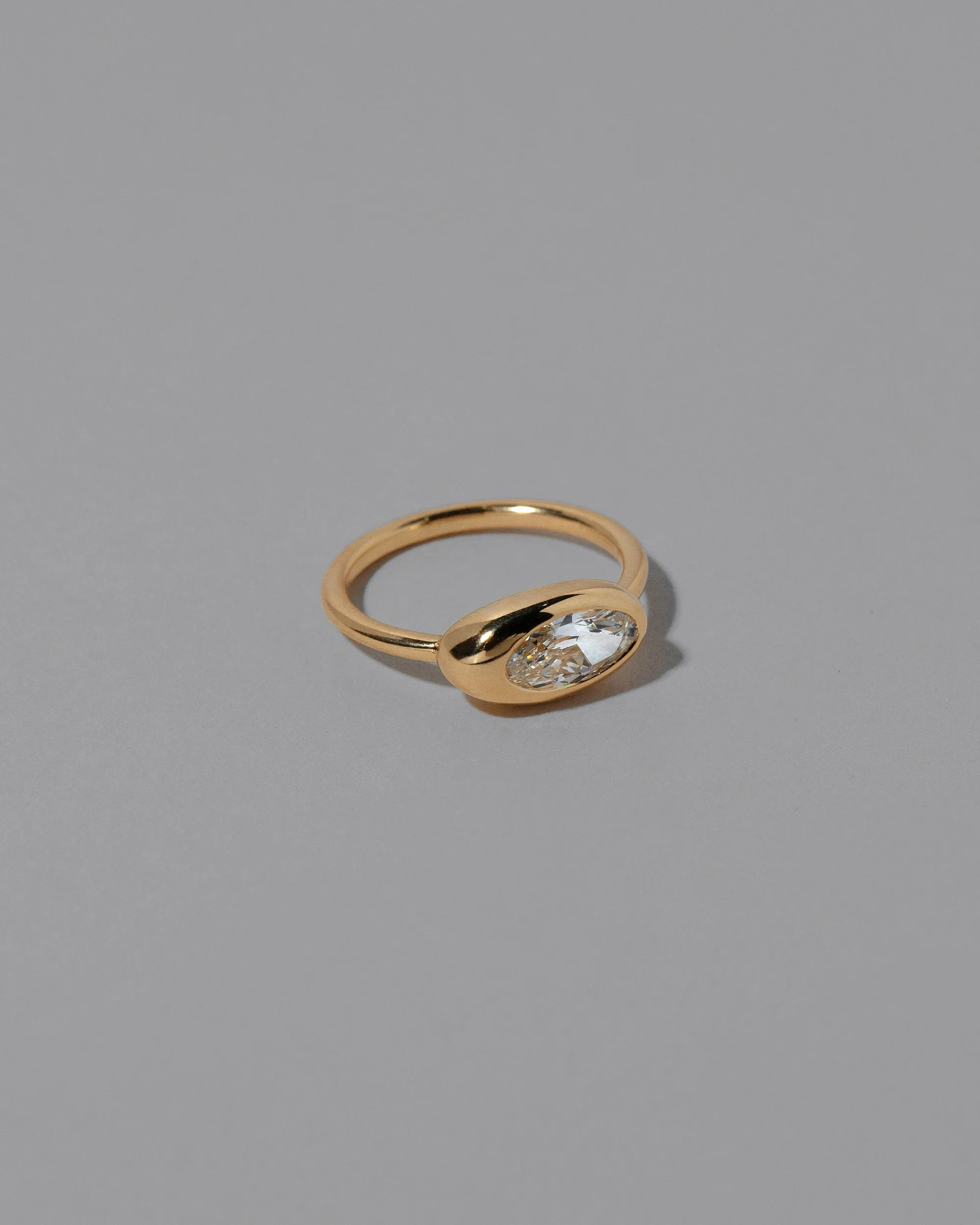 Equalize Ring - Moval White Diamond