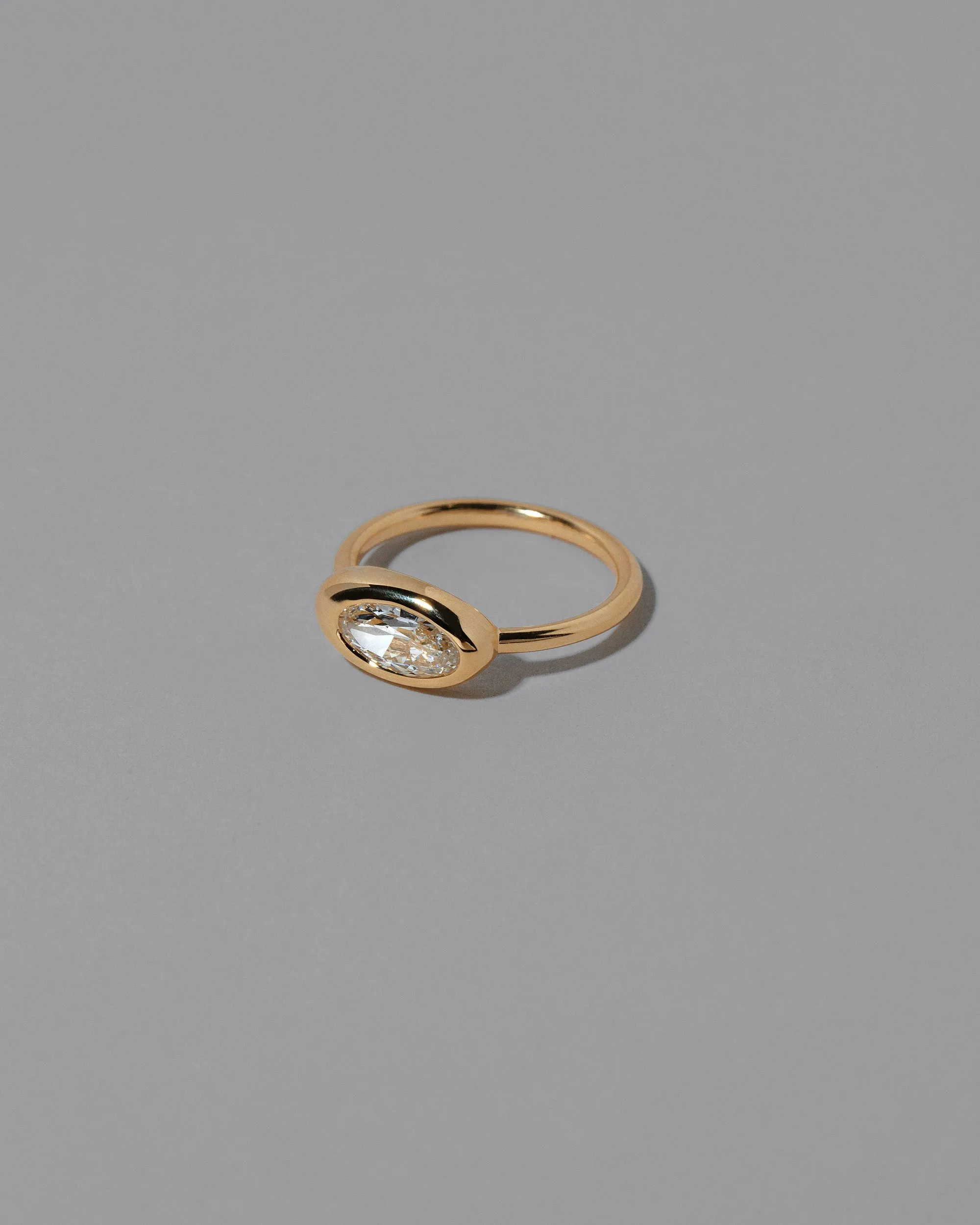 Equalize Ring - Moval White Diamond