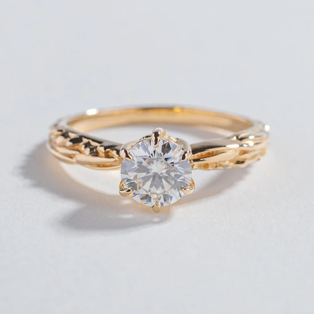 FACETED MATRIX SOLITAIRE ENGAGEMENT RING | 14K GOLD & MOISSANITE