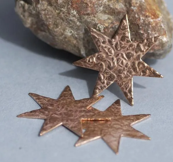 Fireworks in Textured Pattern Metal 31mm Cutout