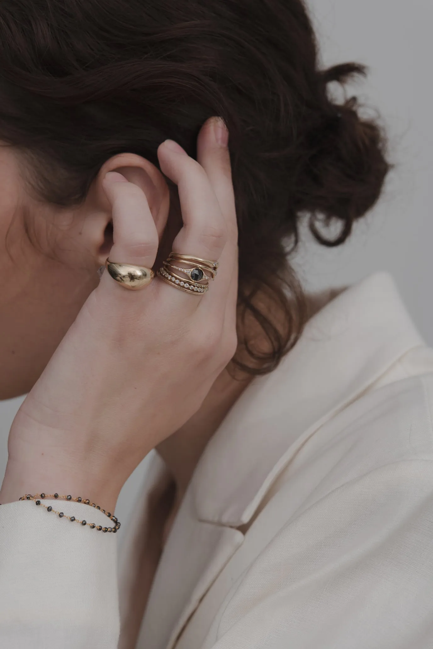Florence solitaire with gray diamond