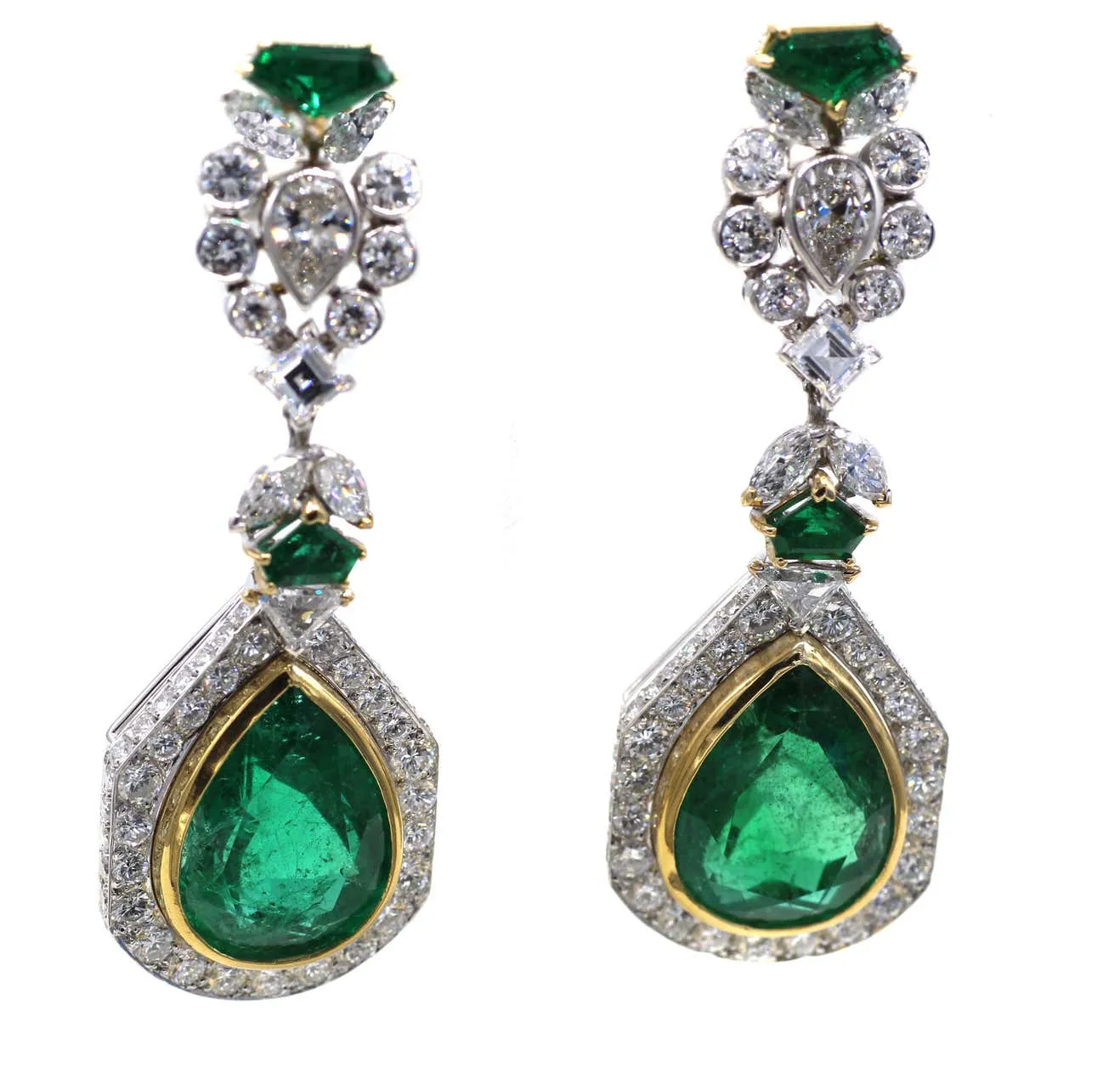 French 1980s Impressive Emerald Diamond Gold Ear Pendants