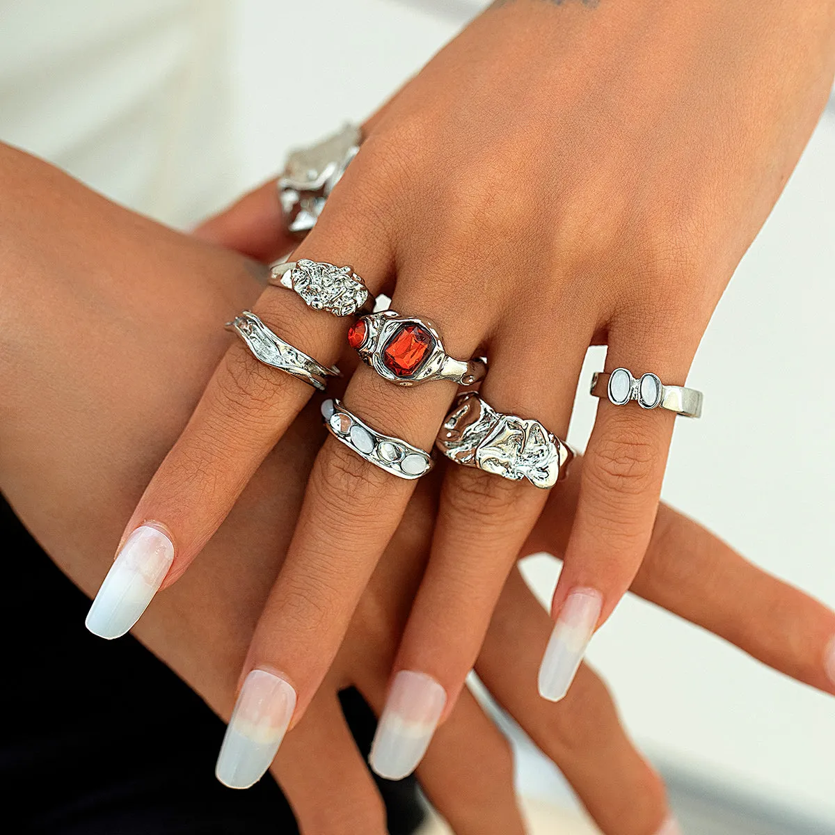 Gilded Drama: 7-Piece Statement Ring Set