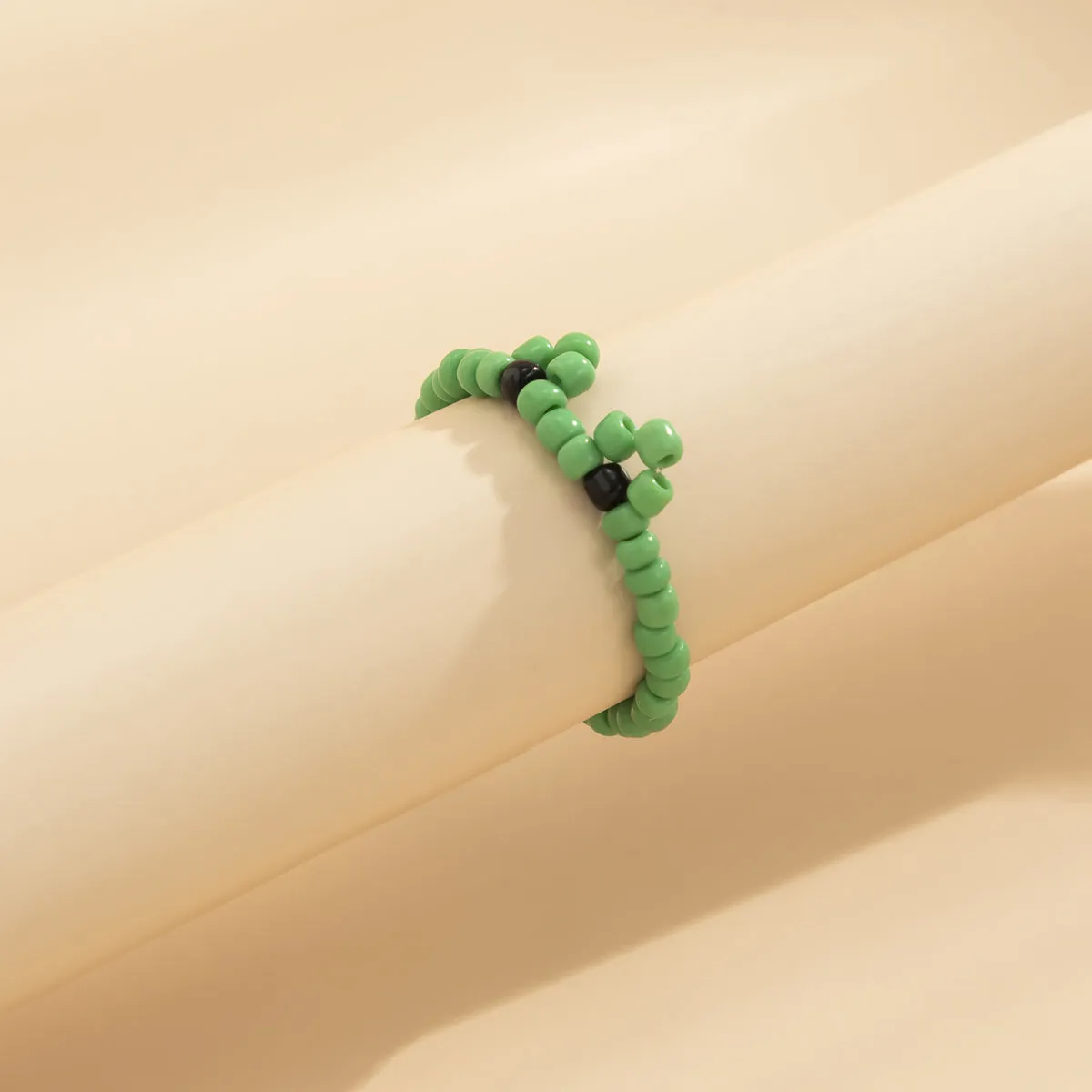 Green Howlite Beaded Frog Stretch Ring
