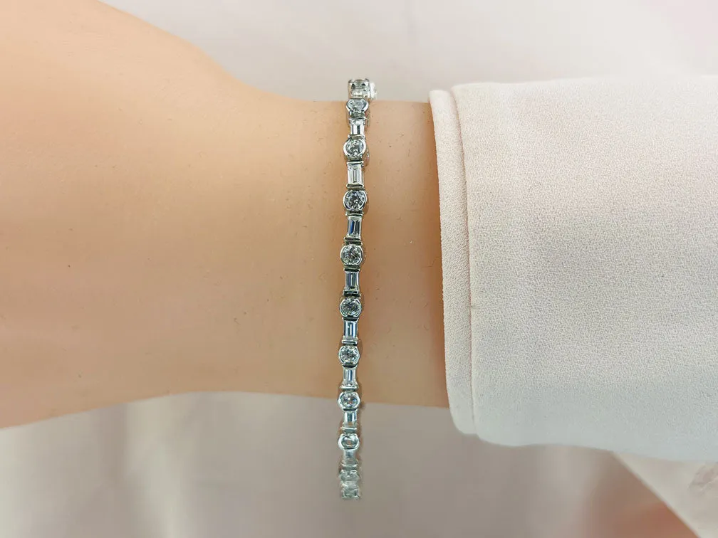 Half Bezel And Channel Set Diamond Bracelet with 2.08 ct.(finished) 2.7x1.4mm, 2mm