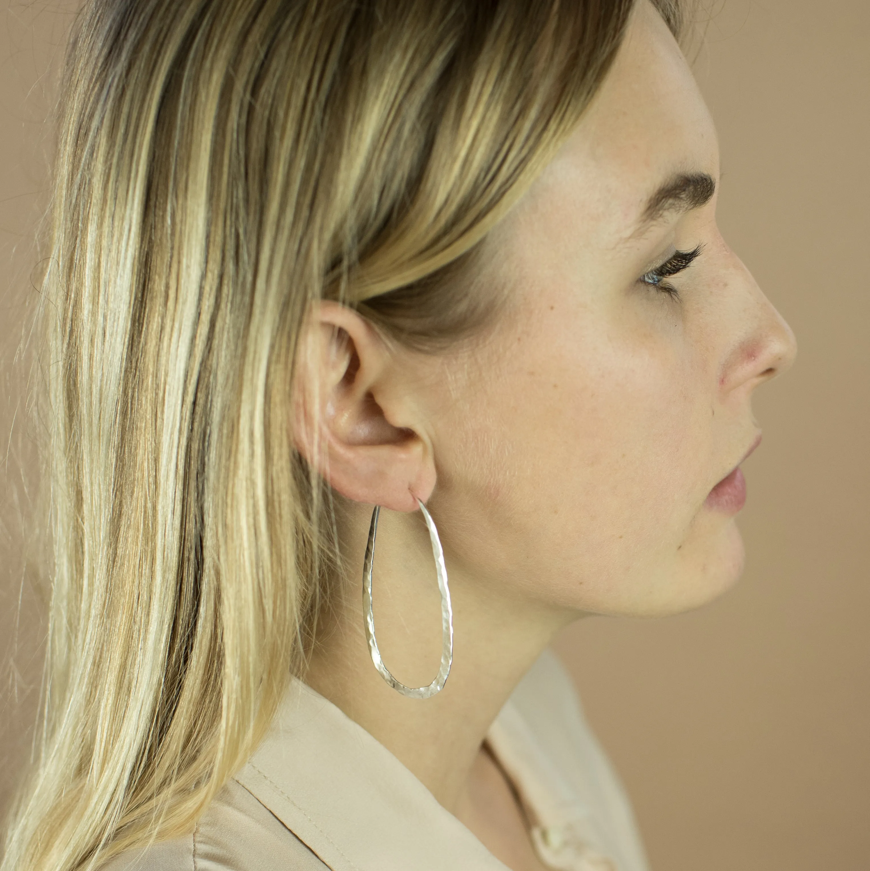 Hammered Oblong Hoops in Gold - 2 1/2"
