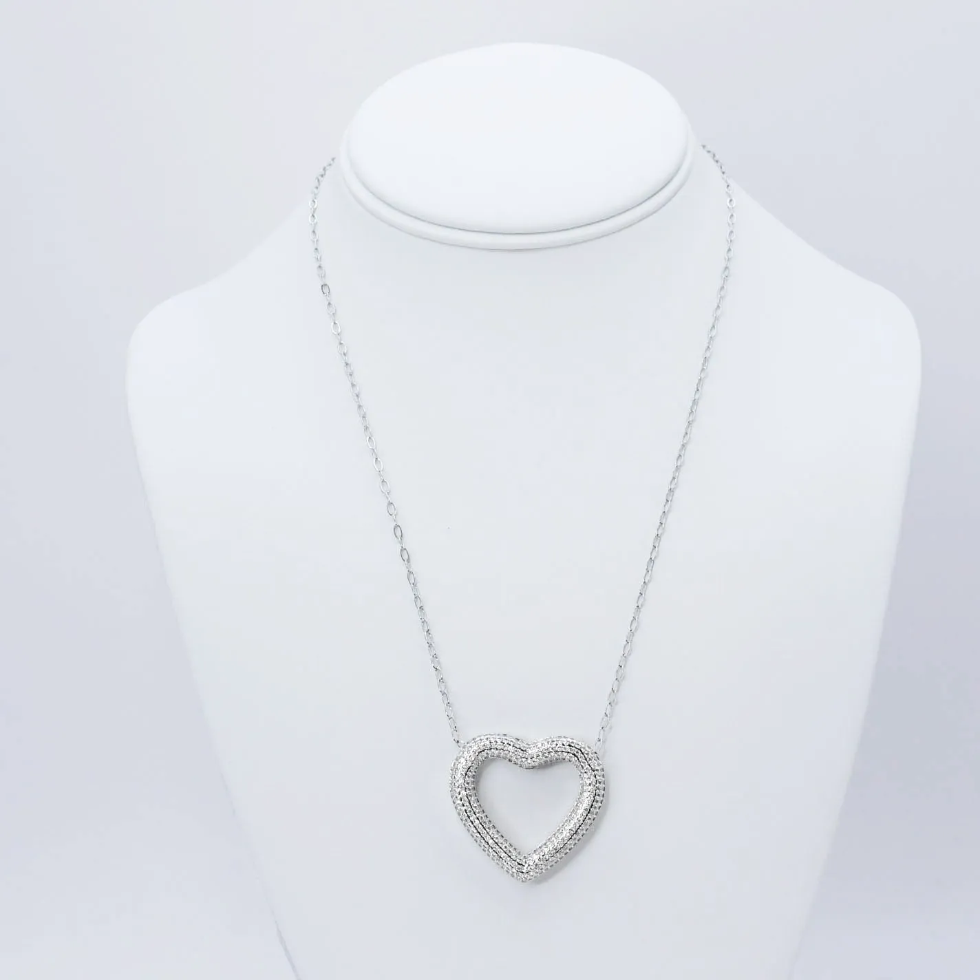 Heart OutlineSilver Necklace N18