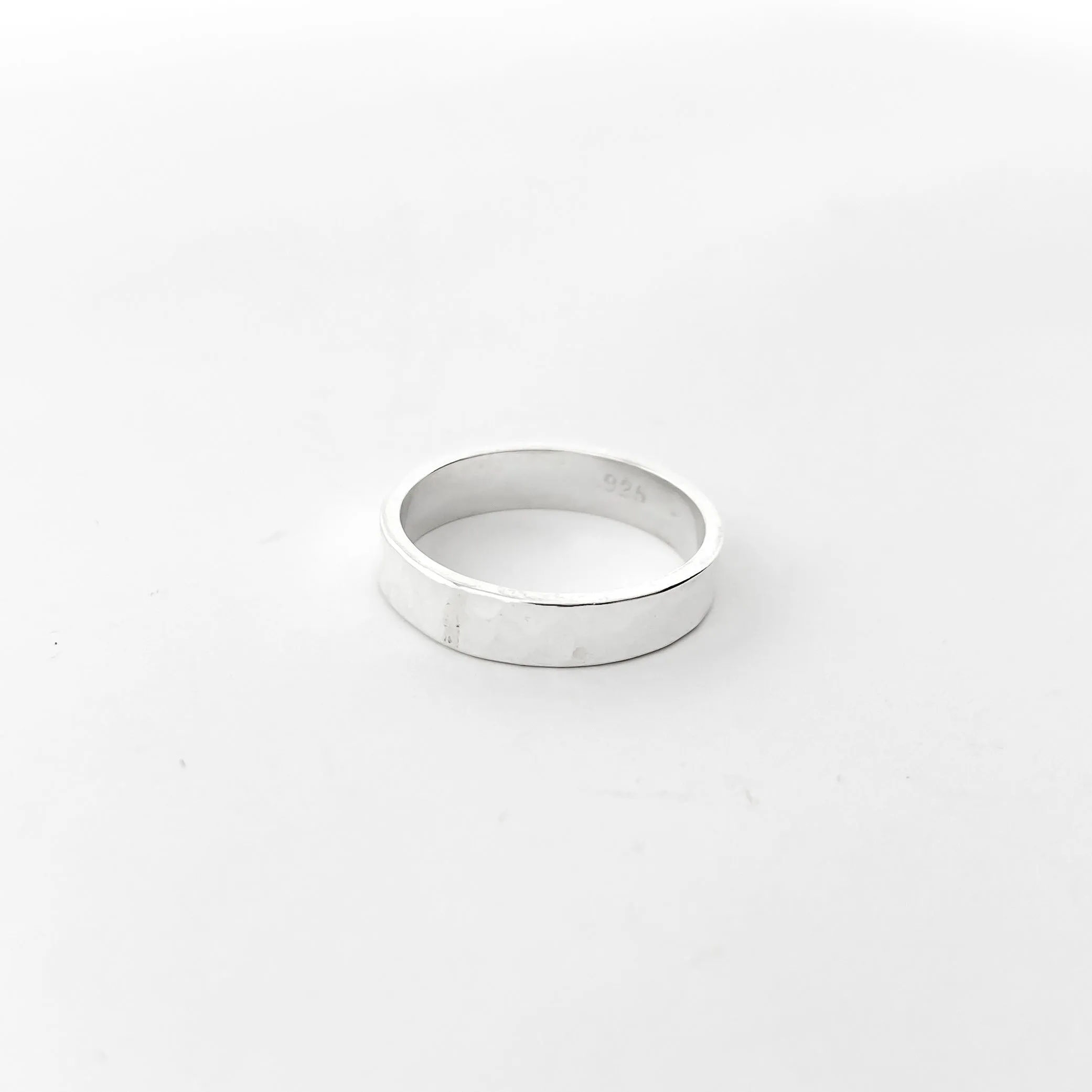 Impressions Hammered Wide Ring| Silver