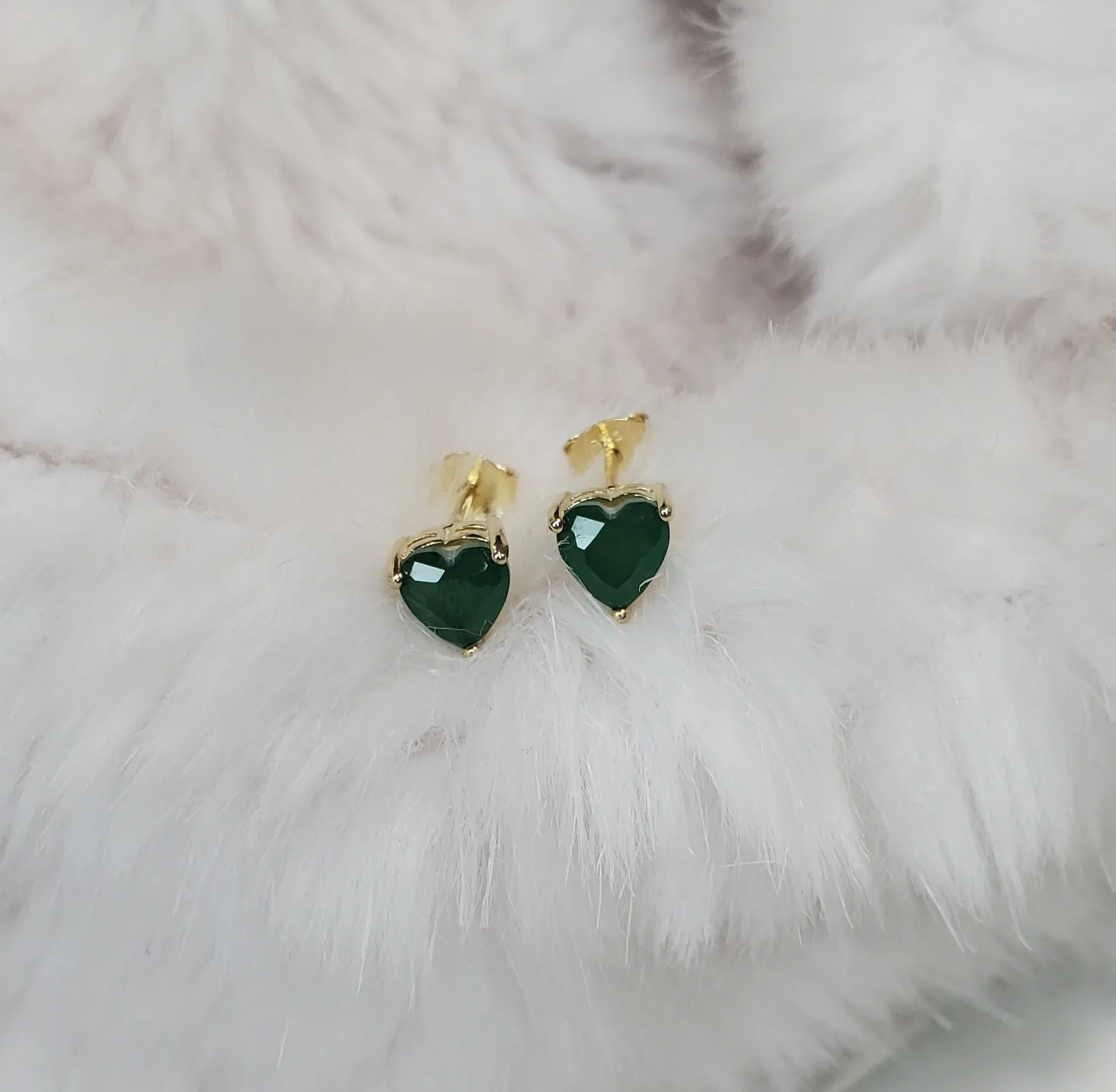 Kiss Emerald Earrings