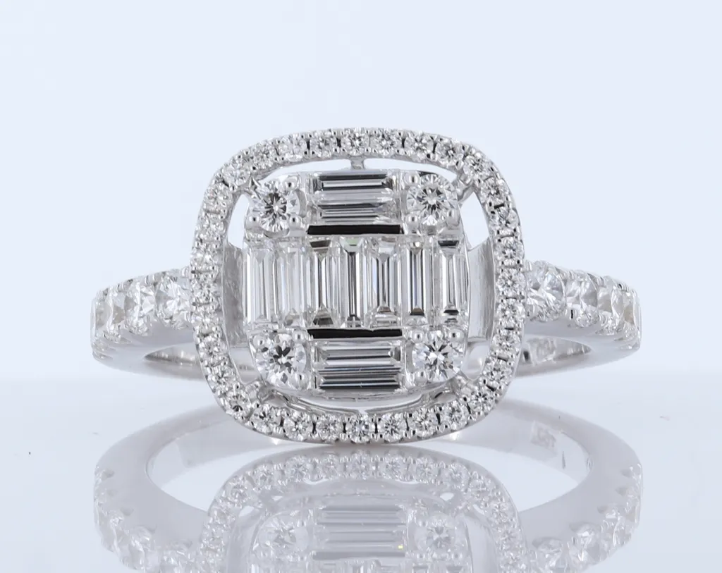 Ladies Diamond Ring with Round Diamonds and Baguettes in 18Kt White Gold
