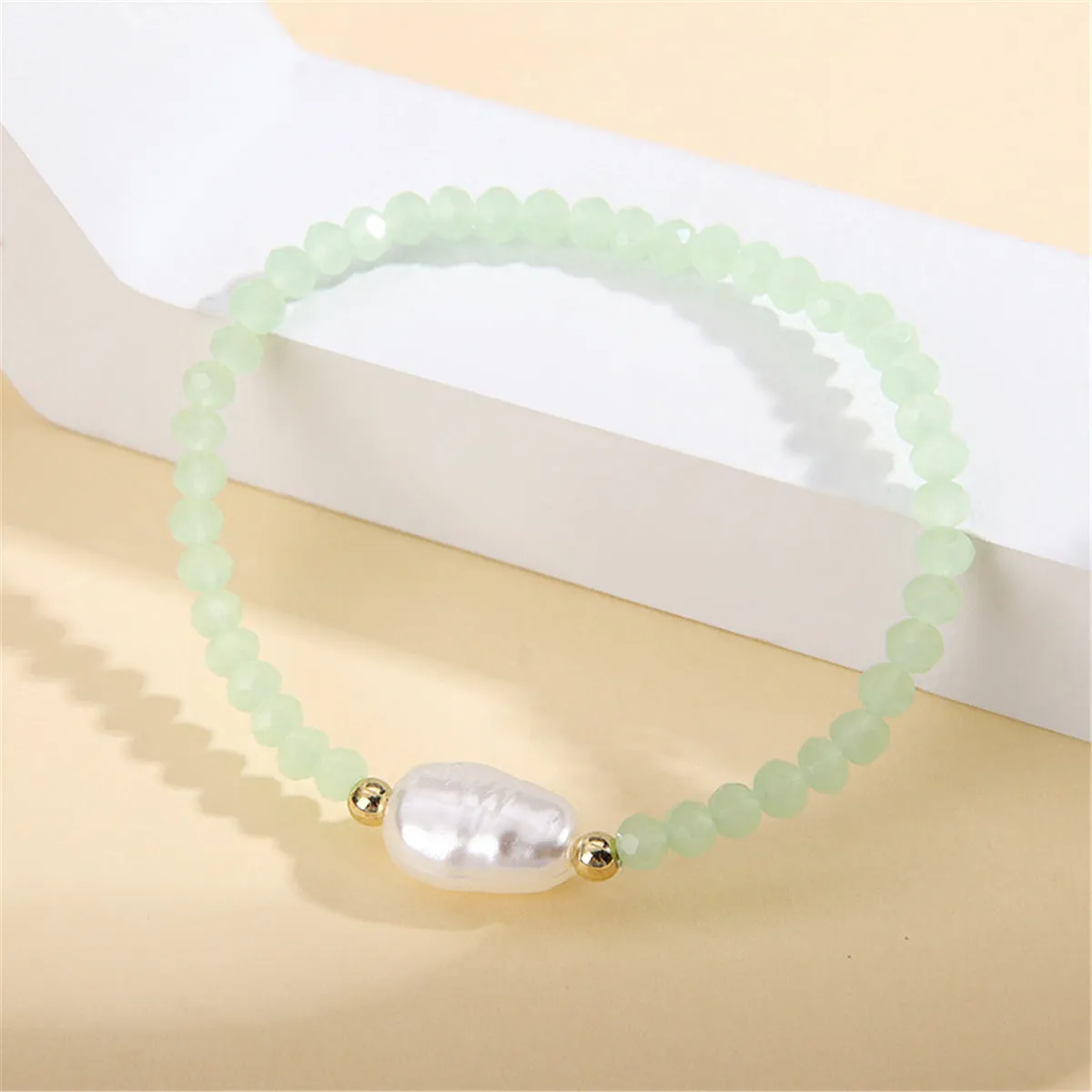 Light Green Acrylic & Pearl Beaded Stretch Bracelet
