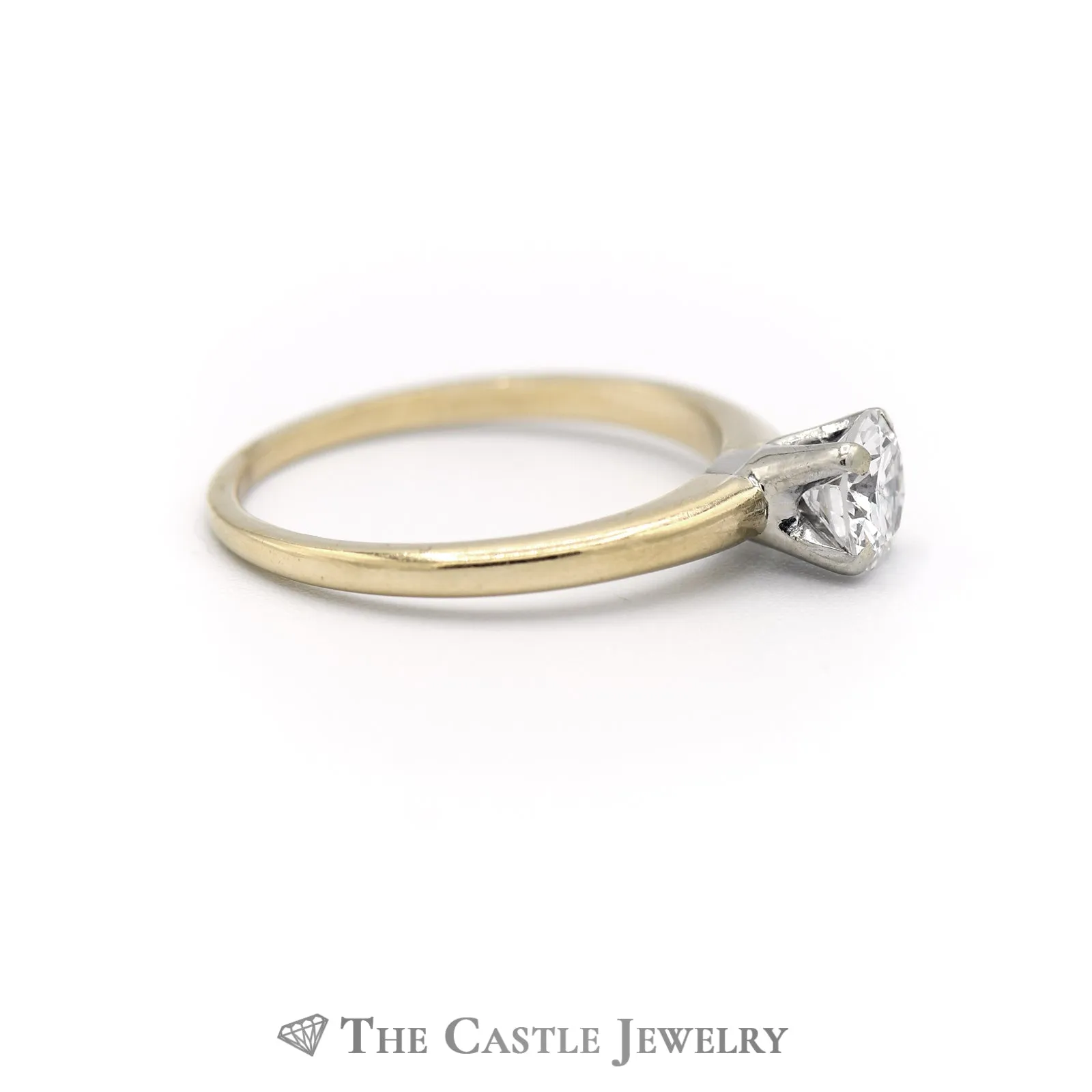 Lovely Round Brilliant Cut Diamond Solitaire Engagement Ring in 14K Yellow Gold
