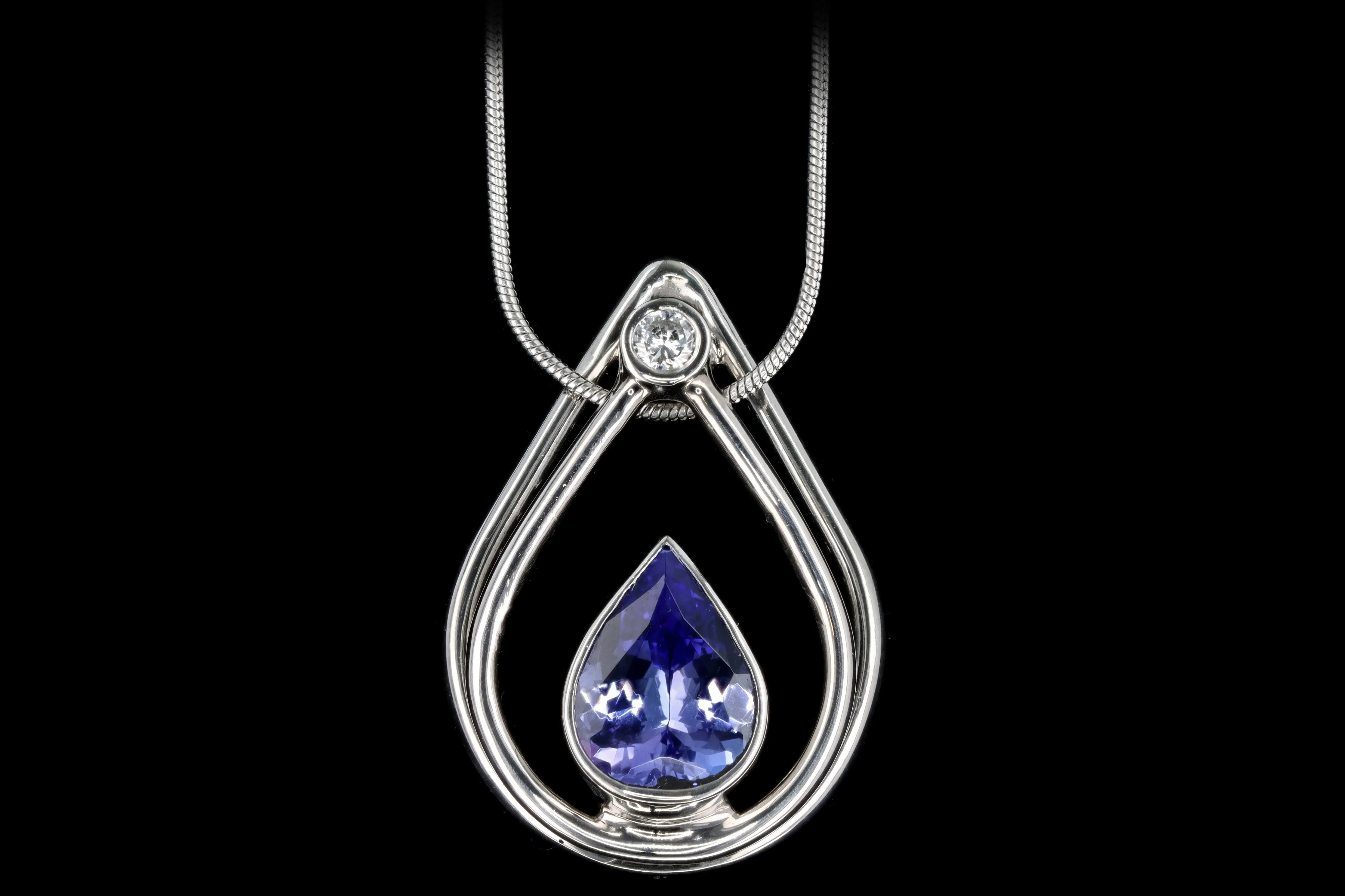 Modern Platinum 2.90 Carat Tanzanite & Diamond Pendant Necklace