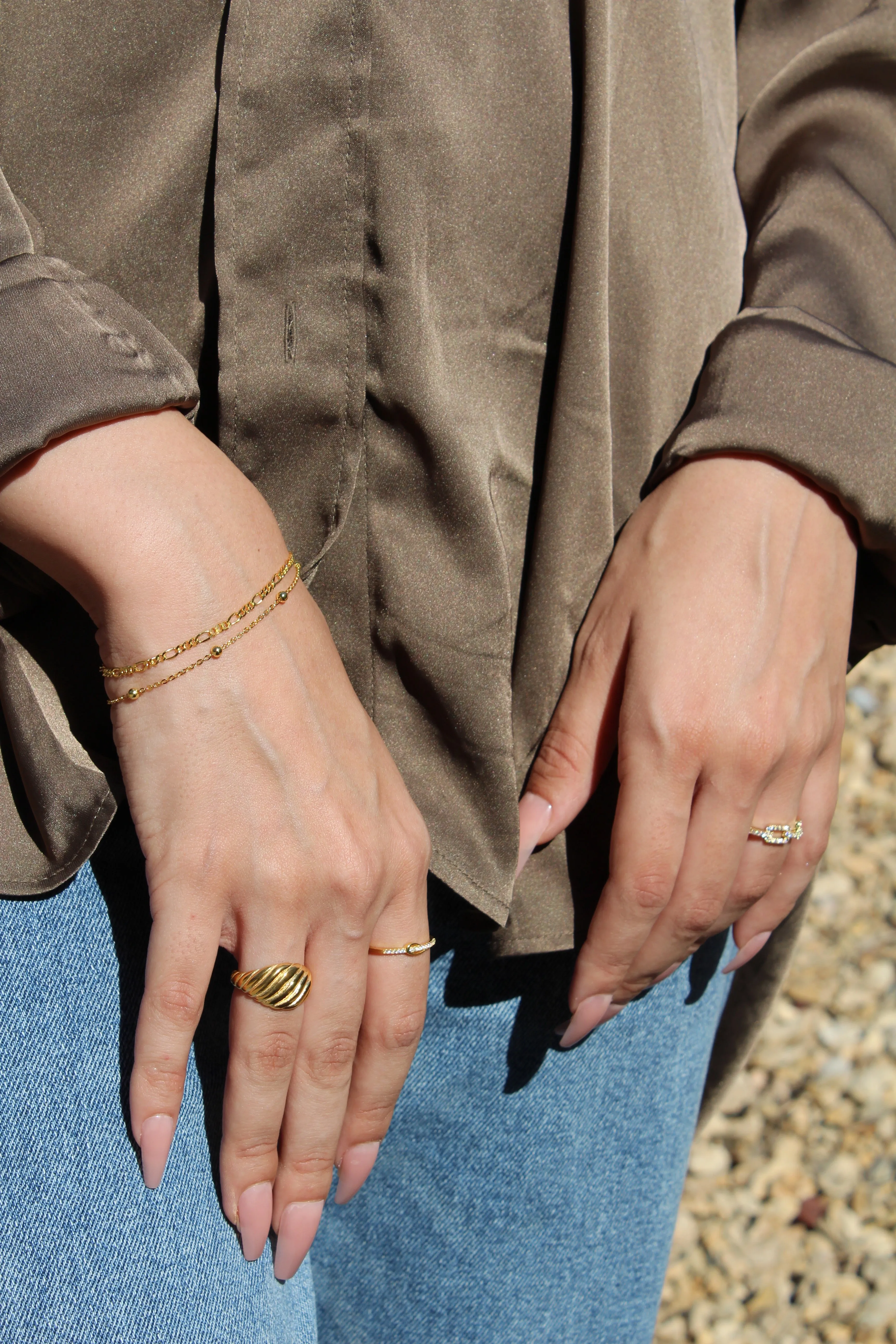 Najla Gold Thick Twist Ring