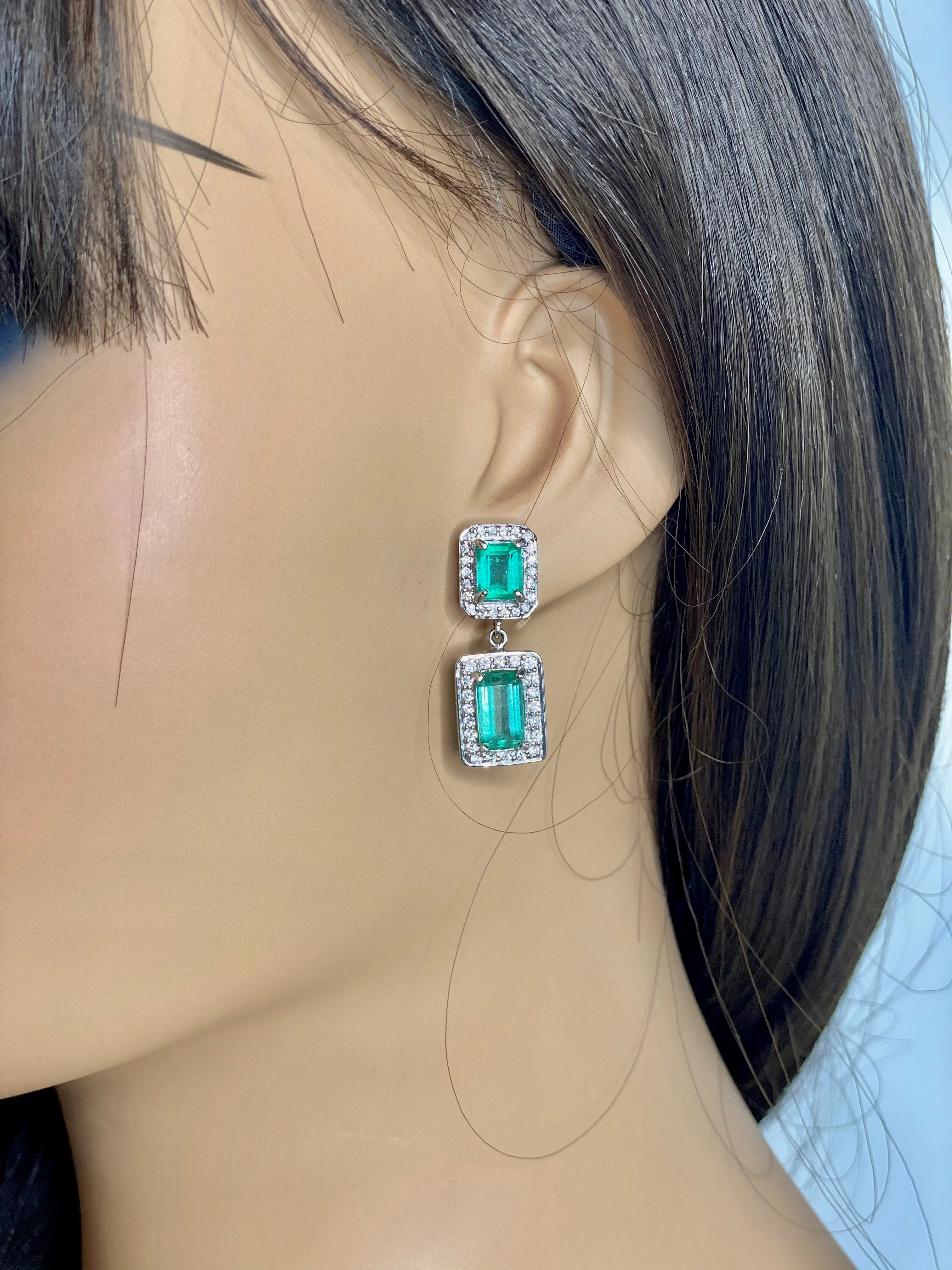 Natural Colombian Emerald and Diamond Drop Earrings 18 Karat