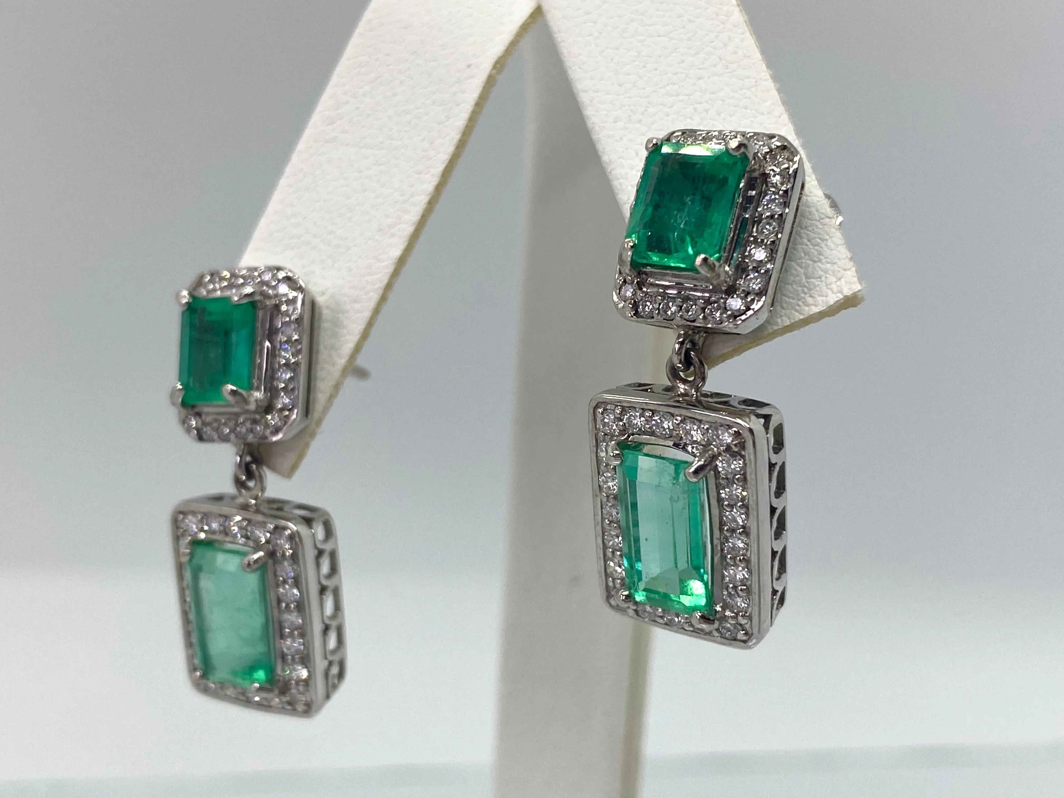 Natural Colombian Emerald and Diamond Drop Earrings 18 Karat